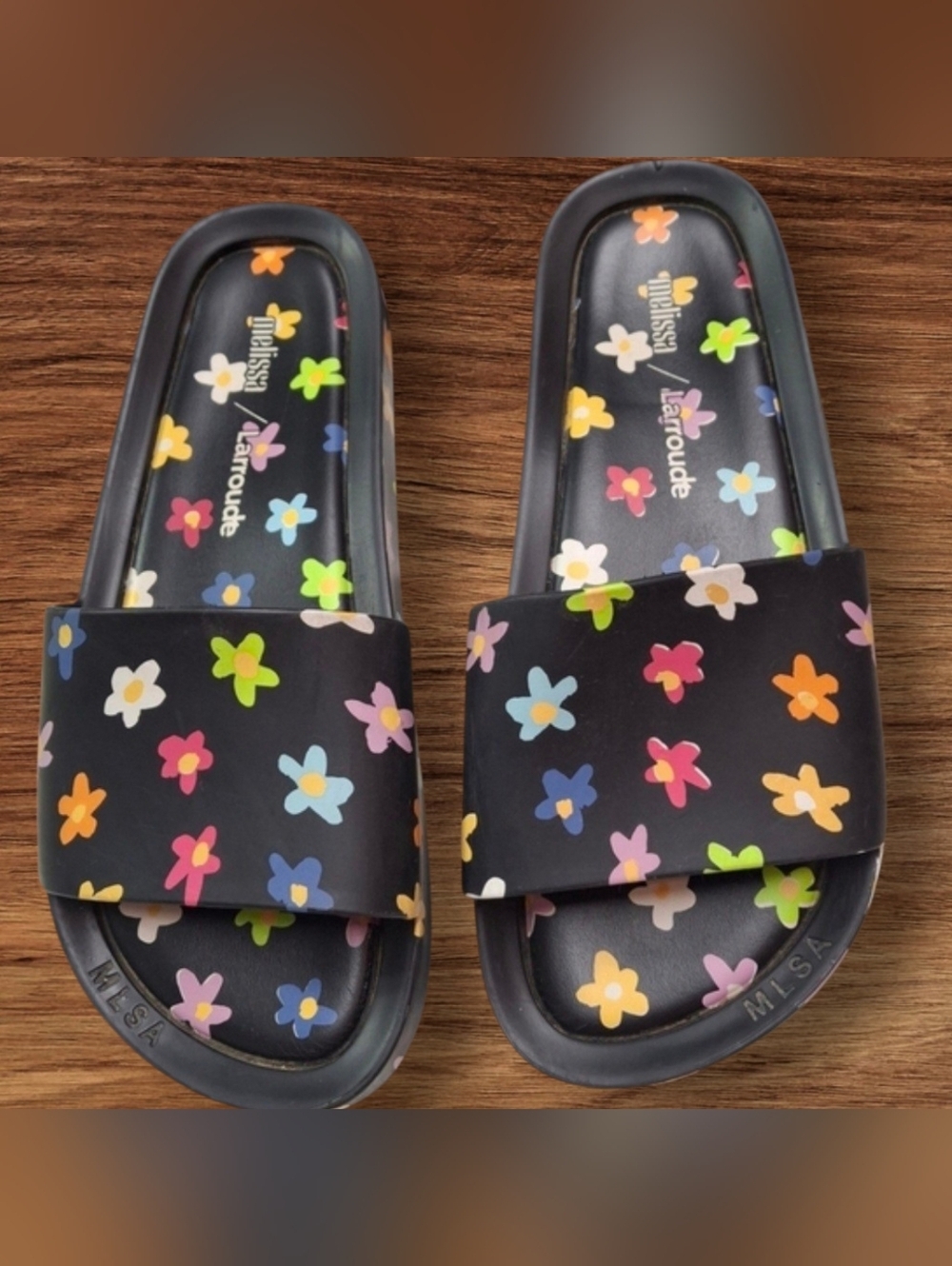 Melissa x Larroude Black Multicolored Floral Motif Rubber Slip-On Slides Size 7